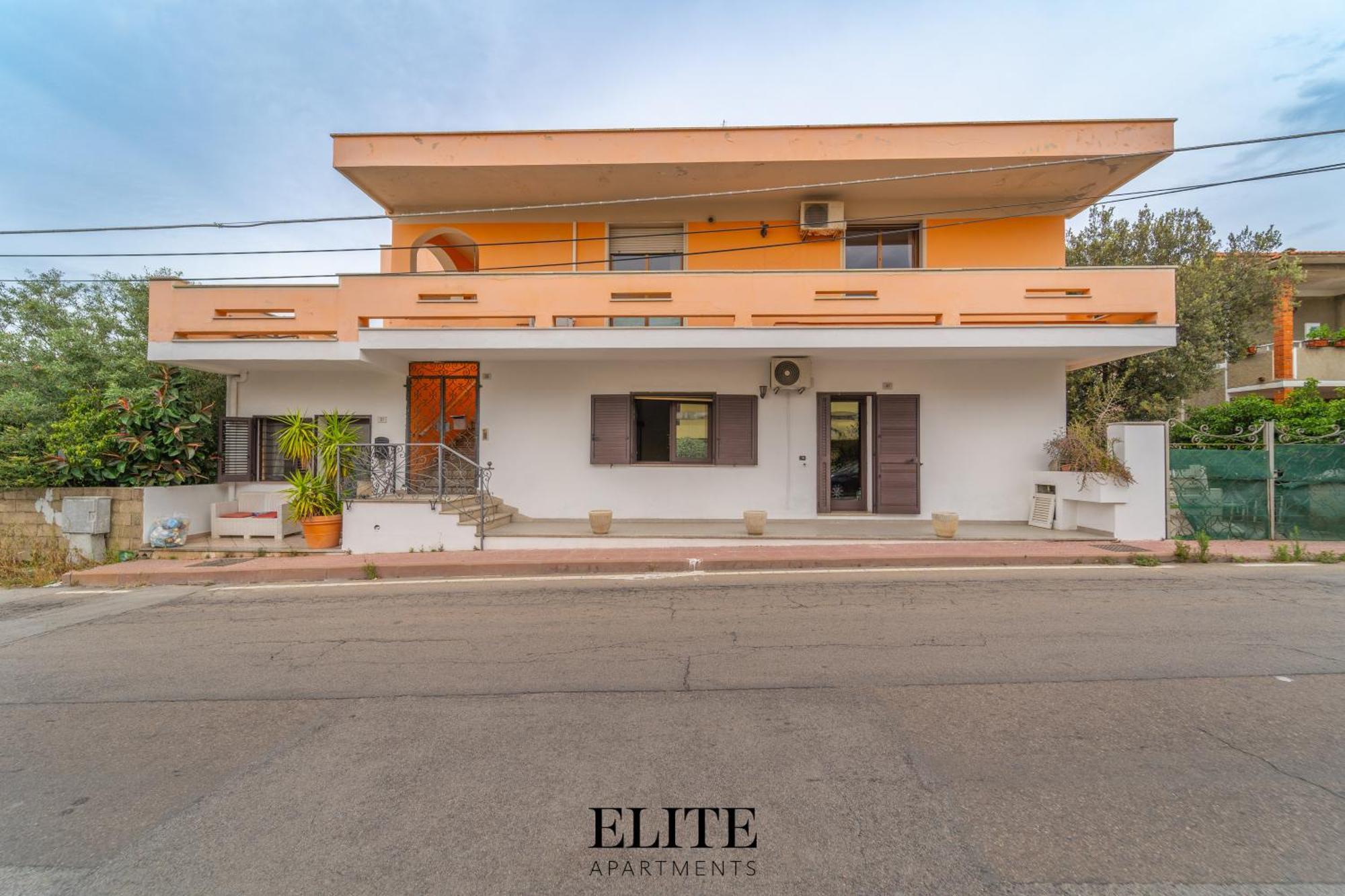 B&B My Home Al Centro Di Olbia Exterior foto